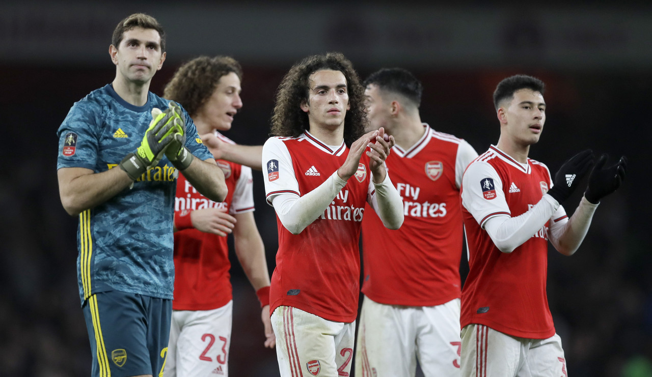 慢镜头：水晶宫将为比塞克报价3000万欧，但球员对其不感兴趣