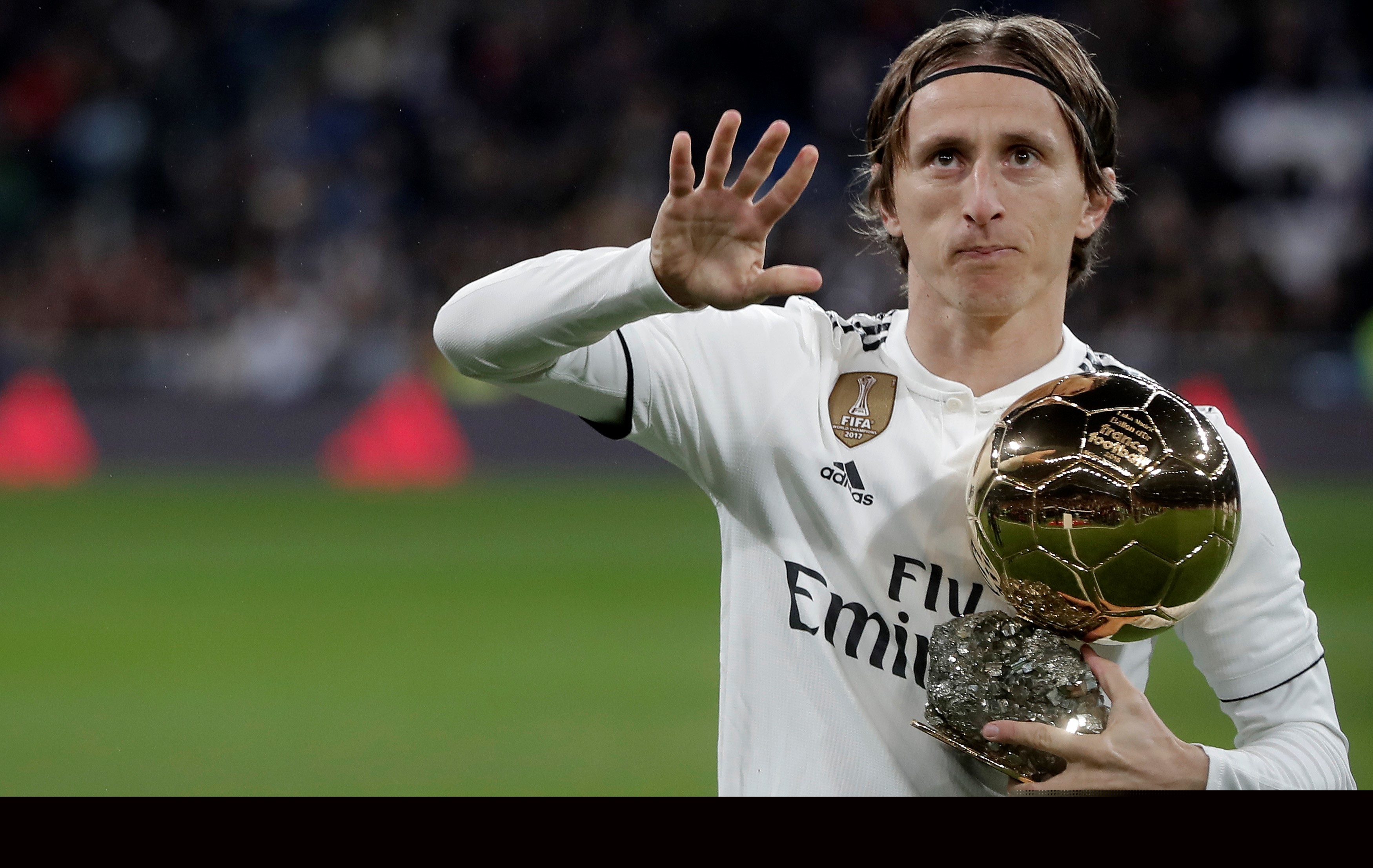 镜报：欧足联驳回水晶宫欧协联赛程调整申请，将面临9天4赛