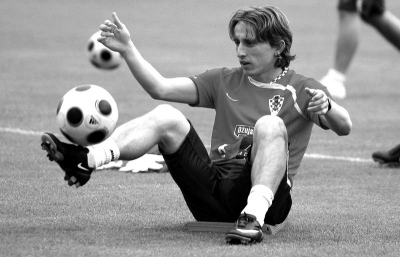 第41圈，诺里斯进站做出二停，维斯塔潘超越皮亚斯特里升至第1