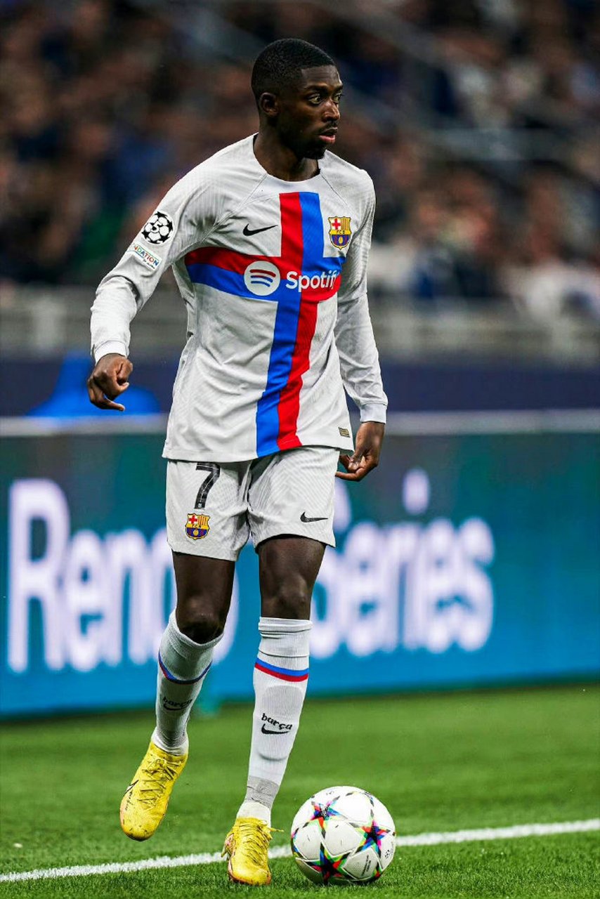 球队连胜势头强劲，排名稳步上升