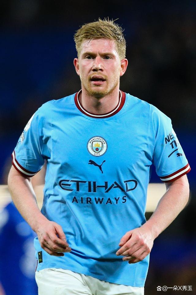 杜兰特祝贺哈登常规赛得分跻身历史前十：传奇