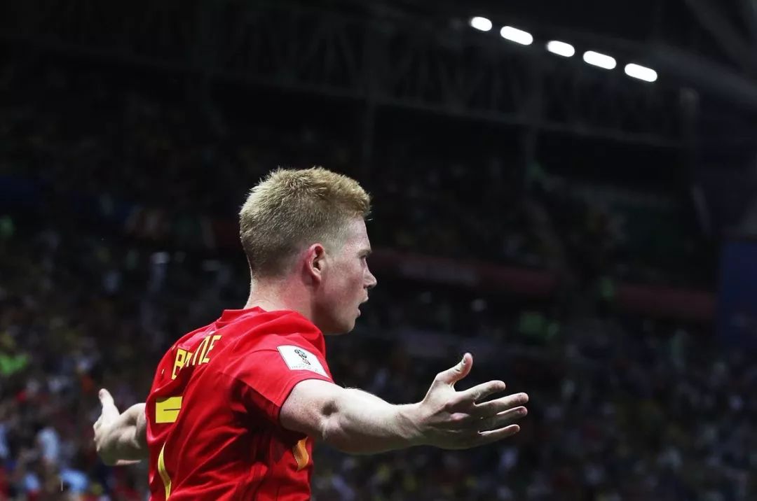 篮球勇士明星球员连续三场20+得分